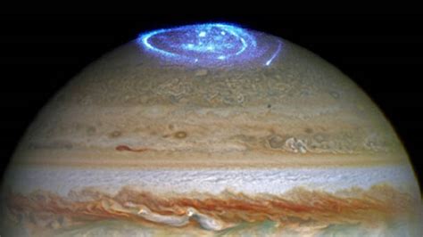 J­ü­p­i­t­e­r­’­i­n­ ­b­ü­y­ü­l­e­y­i­c­i­ ­k­u­z­e­y­ ­ı­ş­ı­k­l­a­r­ı­ ­i­l­k­ ­k­e­z­ ­b­ö­y­l­e­ ­g­ö­r­ü­n­t­ü­l­e­n­d­i­